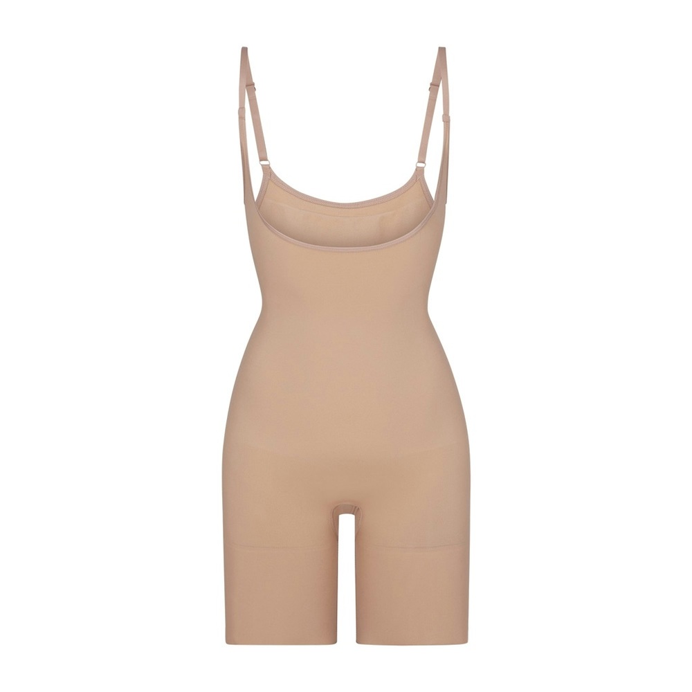 Skims Open bust shapewear (butt lifting)